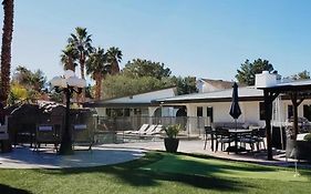 Luxury Villa, With Bonus Pool House, Private Pool, Hot Tub, Rock Water Fall And Slide, Putting Green, Basketball, Shuffle Board, Play Gym, Privately Gated On Circular Driveway.